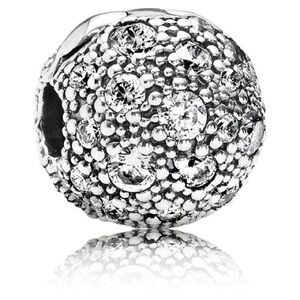 Pandora Cosmic Stars Clip